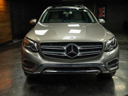 Used 2019 Mercedes-Benz GLC 300 4MATIC w/ Parking Assistance Package image 3