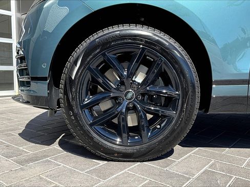 New 2026 Land Rover Range Rover Velar Dynamic SE image 12