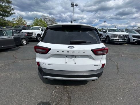 Used 2024 Ford Escape Active AWD/4WD image 6