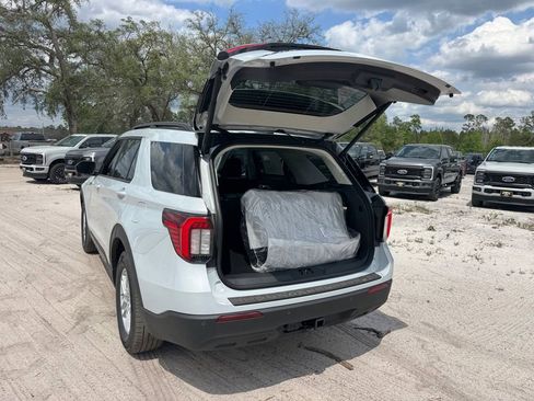 New 2026 Ford Explorer Active RWD image 27