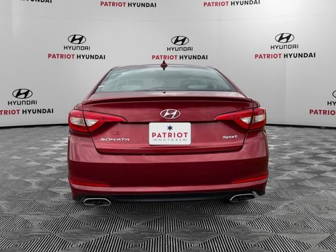 Used 2015 Hyundai Sonata Sport w/ Option Group 04 FWD image 4