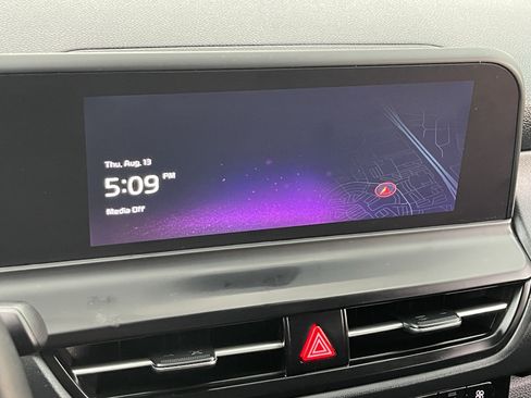 Certified 2024 Kia Seltos EX FWD image 29