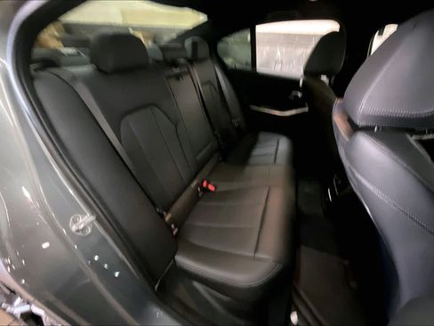 Used 2025 BMW 330i Sedan w/ M Sport Package image 29