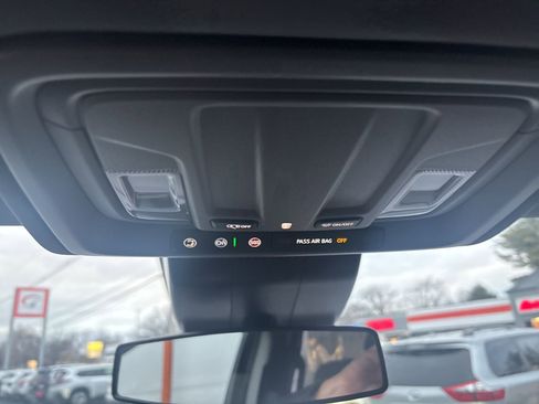 Used 2025 Chevrolet Silverado 1500 LT w/ Protection Package image 31