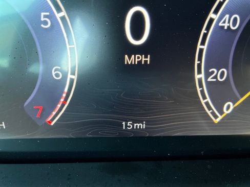 New 2025 Jeep Grand Cherokee Limited w/ Luxury Tech Group II image 17