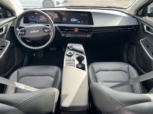 Certified 2024 Kia EV6 Wind image 10