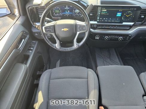 Used 2022 Chevrolet Silverado 1500 LT AWD/4WD image 13