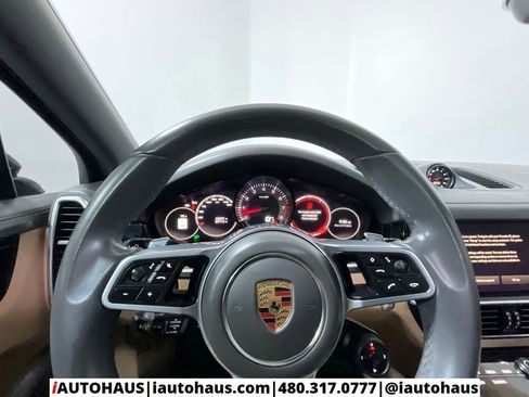 Used 2023 Porsche Cayenne S AWD/4WD image 22