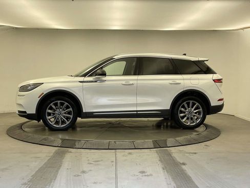 Used 2021 Lincoln Corsair AWD w/ Premium Package image 2