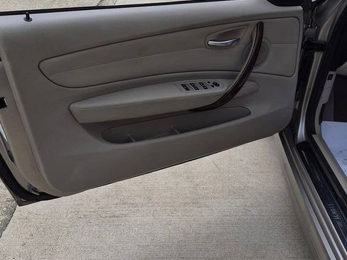 Used 2010 BMW 135i Convertible RWD image 29