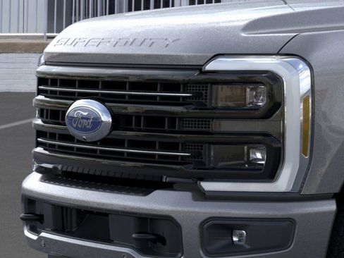 New 2026 Ford F350 Platinum w/ FX4 Off-Road Package image 17