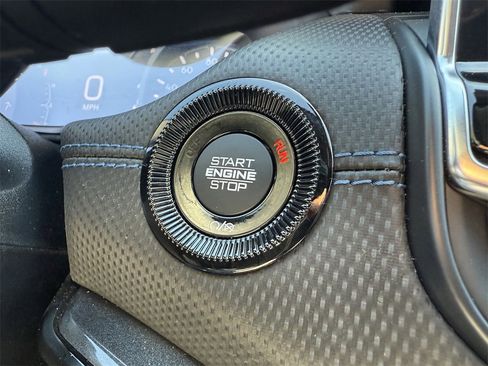 New 2025 Jeep Compass Latitude w/ Altitude Special Edition image 18