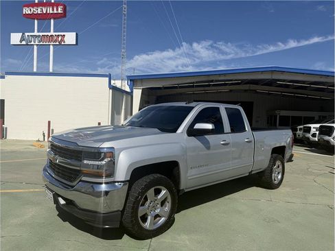 Used 2019 Chevrolet Silverado 1500 LT AWD/4WD image 1