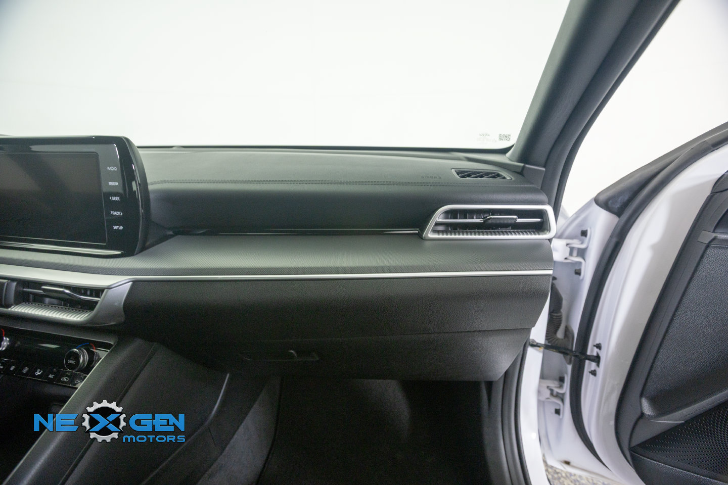 Used 2022 Kia K5 GT-Line w/ GT-Line FWD Premium Package image 41