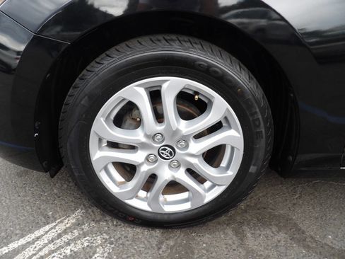 Used 2017 Toyota Yaris iA FWD image 14