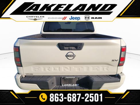 Used 2022 Nissan Frontier SV RWD image 5