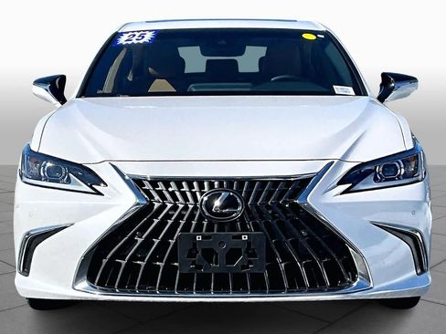Used 2025 Lexus ES 350 w/ Premium Package image 4