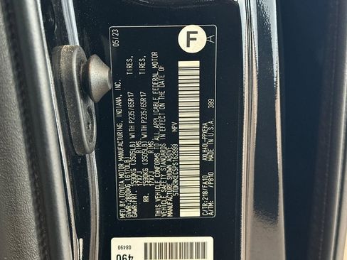 Certified 2023 Toyota Sienna LE image 30