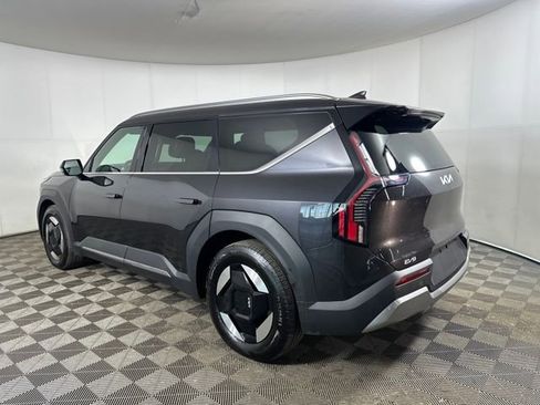 Used 2024 Kia EV9 Wind AWD/4WD image 5