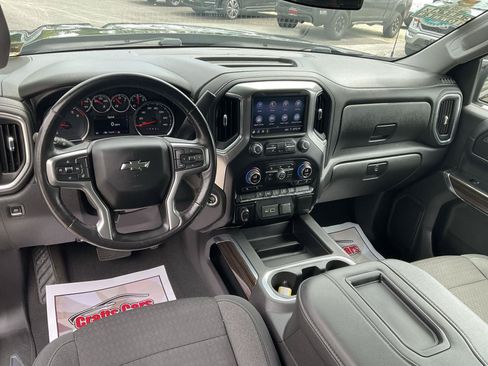 Used 2021 Chevrolet Silverado 1500 RST w/ LPO, Blackout Package AWD/4WD image 13