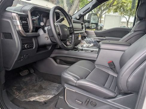 New 2026 Ford F250 Platinum AWD/4WD image 8