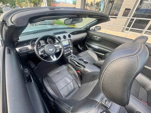 Used 2020 Ford Mustang GT Premium Convertible RWD image 24