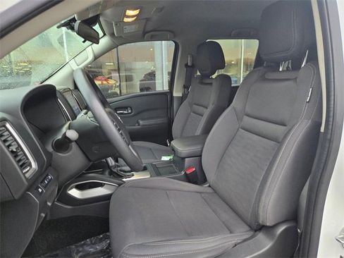 Used 2022 Nissan Frontier SV image 22