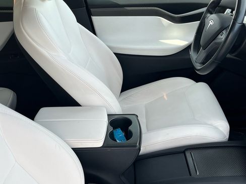 Used 2018 Tesla Model X 75D image 10