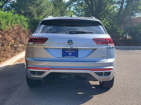 Used 2022 Volkswagen Atlas Cross Sport SEL R-Line AWD/4WD image 6