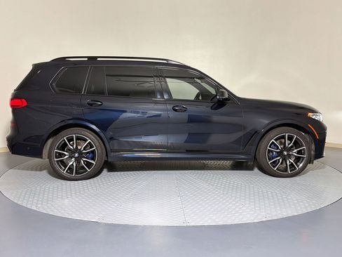 Used 2022 BMW X7 xDrive40i w/ M Sport Package AWD/4WD image 8