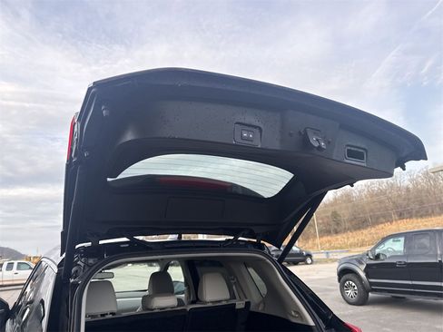 Used 2023 Nissan Rogue SL w/ SL Premium Package image 43