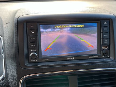 Used 2018 Dodge Grand Caravan GT image 28