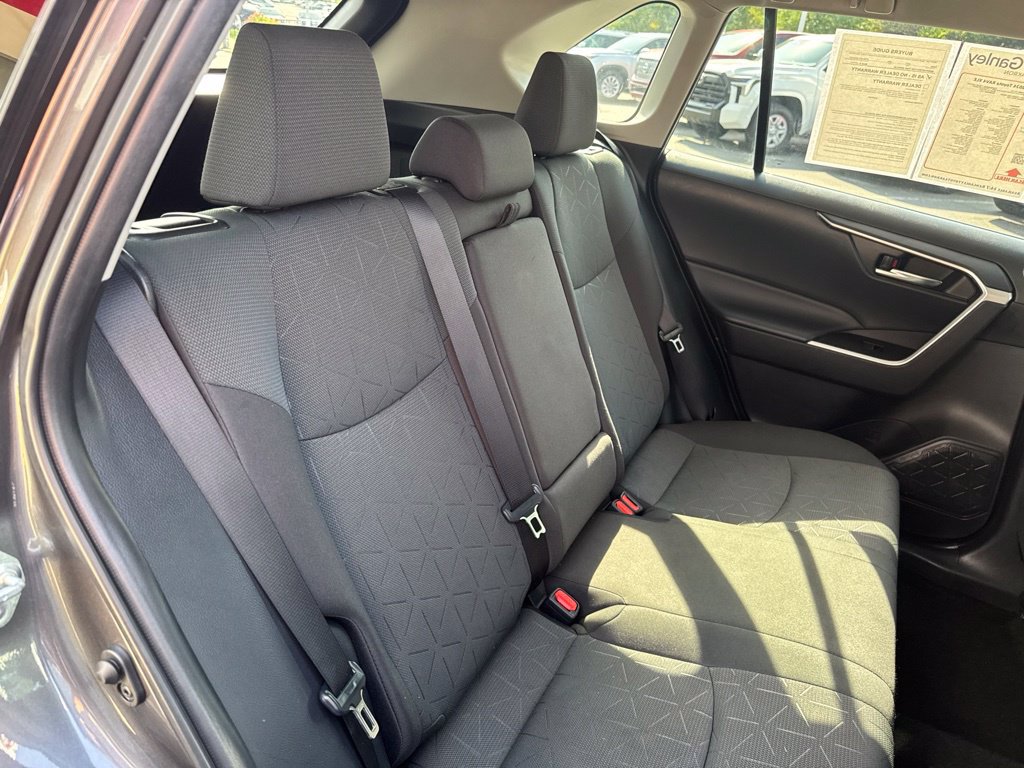 Certified 2024 Toyota RAV4 XLE FWD image 31