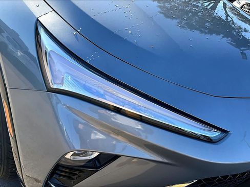 Used 2025 Buick Envista Sport Touring image 26