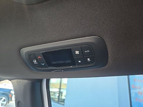 New 2026 Chrysler Pacifica Select w/ S Appearance Package image 99