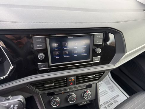 Used 2024 Volkswagen Jetta S image 28