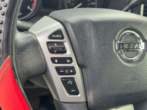Certified 2017 Nissan Titan S image 15