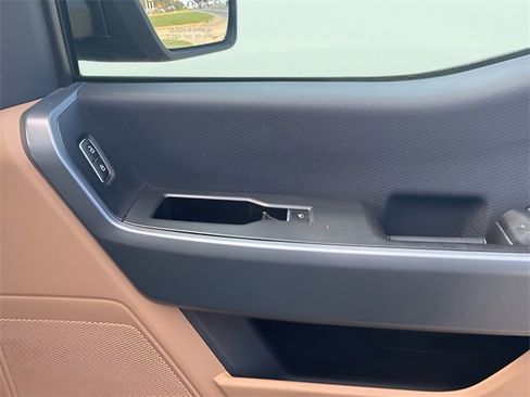 Used 2021 Ford F150 XLT image 15