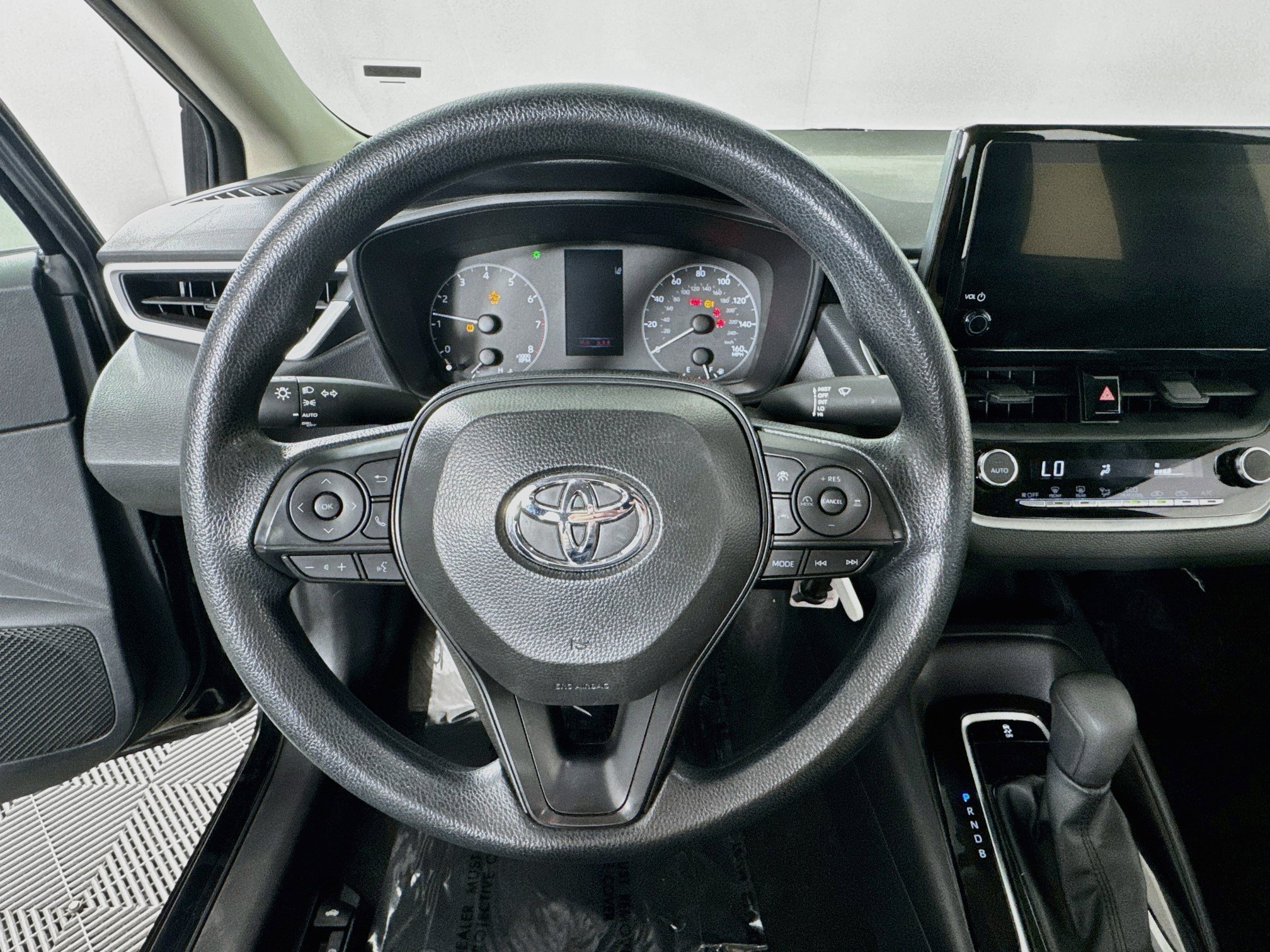 Certified 2025 Toyota Corolla LE FWD image 13