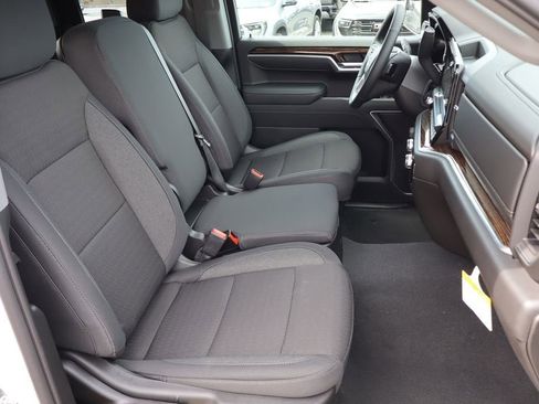 New 2026 GMC Sierra 1500 SLE RWD image 24