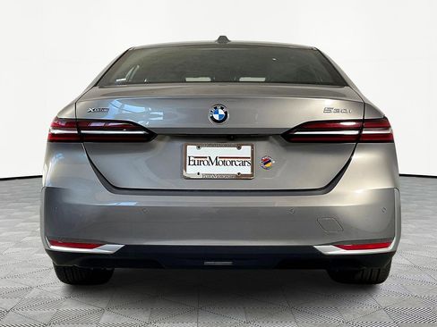New 2026 BMW 530i xDrive w/ Premium Package image 7