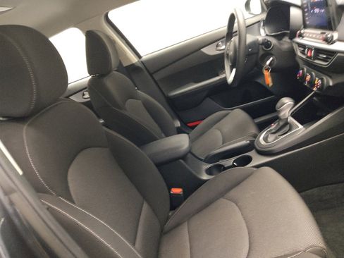 Used 2023 Kia Forte LXS image 21