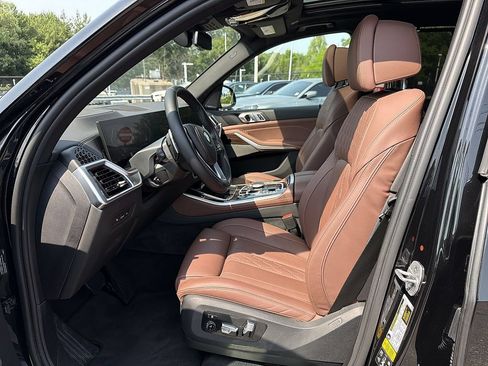 Used 2024 BMW X5 xDrive40i w/ Premium Package AWD/4WD image 10
