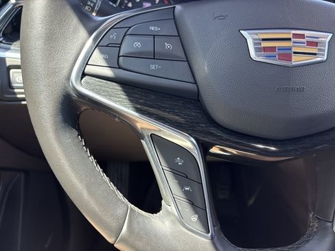 Used 2022 Cadillac XT5 Premium Luxury w/ Technology Package FWD image 29