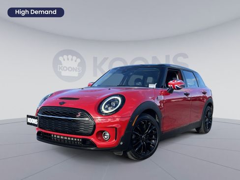 Used 2024 MINI Cooper Clubman S image 1