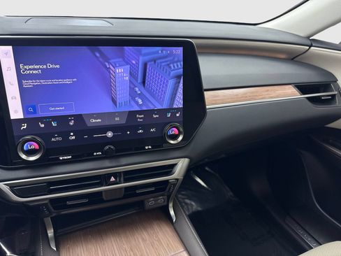 Used 2024 Lexus RX 350 Premium w/ Accessory Package (Z1) FWD image 24