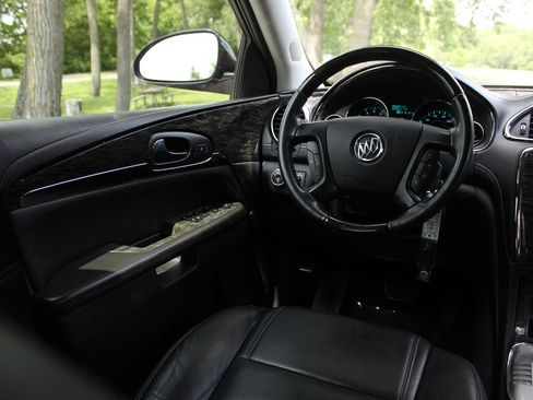Used 2013 Buick Enclave Leather FWD image 9