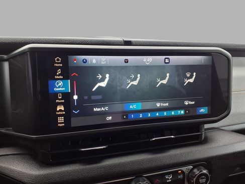 Used 2025 Jeep Gladiator Sport AWD/4WD image 7