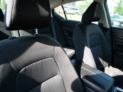 Used 2020 Nissan Altima 2.5 S AWD/4WD image 19
