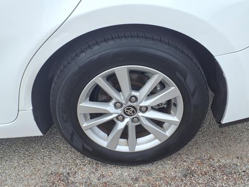Used 2025 Toyota Camry LE FWD image 25